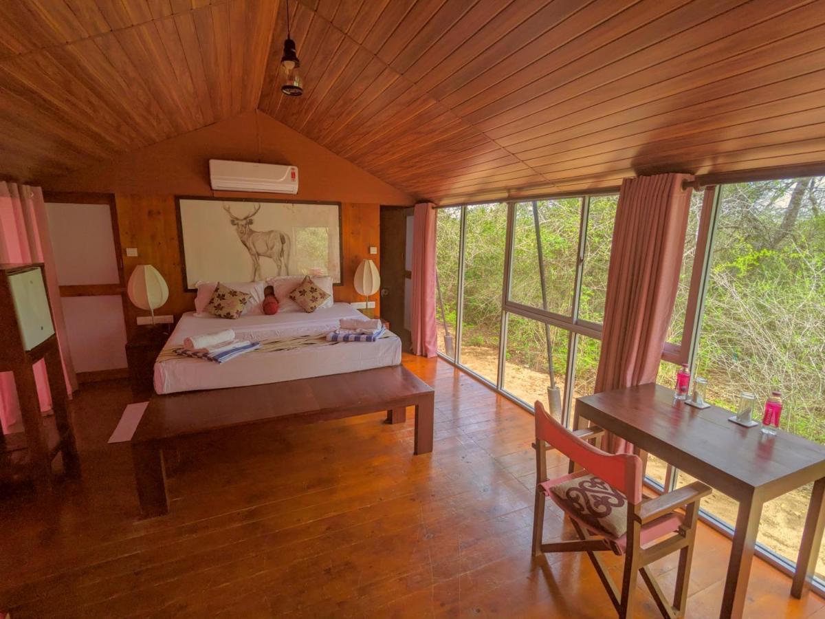 Yala Hotel Lion -Air Conditioned High Luxury Safari Camp Exterior photo