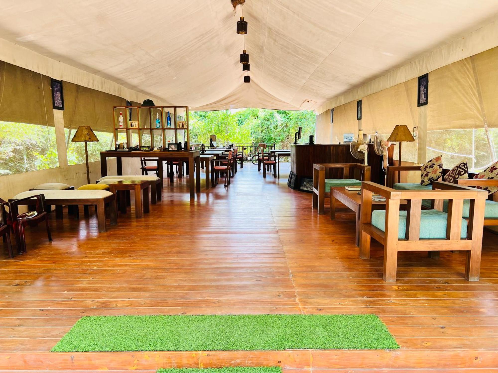 Yala Hotel Lion -Air Conditioned High Luxury Safari Camp Exterior photo
